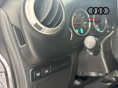 Used 2017 Jeep Wrangler Unlimited Rubicon w/ Connectivity Group AWD/4WD image 38