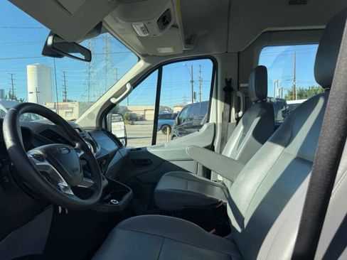 Used 2019 Ford Transit 150 XL image 8