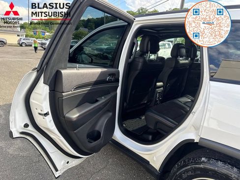 Used 2019 Jeep Grand Cherokee Trailhawk AWD/4WD image 45