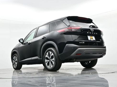 Used 2023 Nissan Rogue SV image 21
