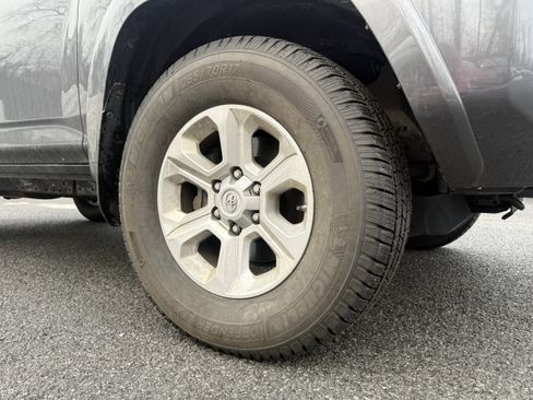 Used 2016 Toyota 4Runner SR5 Premium image 8