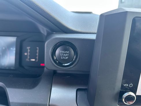 Used 2024 Toyota Tacoma SR5 AWD/4WD image 30