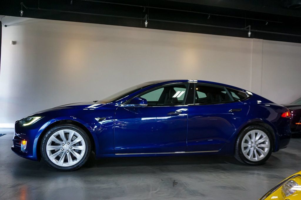 Used 2018 Tesla Model S AWD image 38