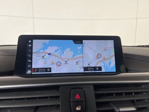 Used 2018 BMW 330i xDrive Sedan w/ Premium Package image 24