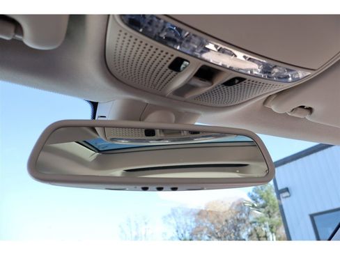 Used 2015 Mercedes-Benz C 300 4MATIC Sedan image 35