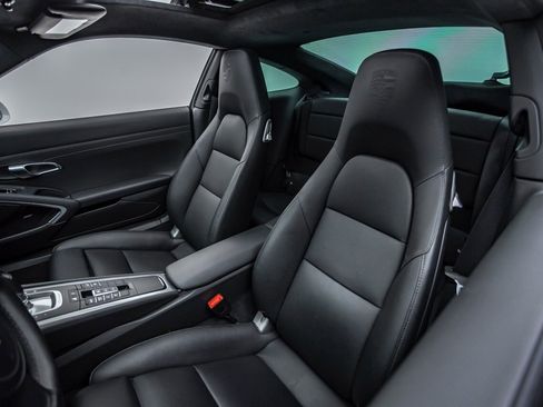 Used 2014 Porsche 911 Carrera S image 2