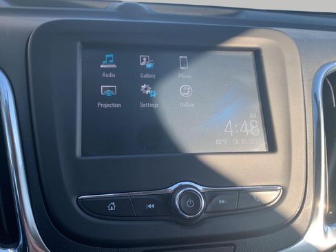 Used 2018 Chevrolet Equinox LT FWD image 16