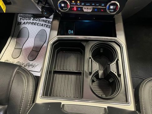 Used 2022 Ford F250 Lariat w/ Chrome Package image 18