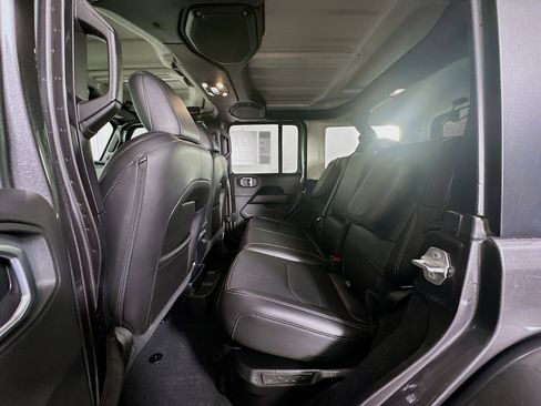 Used 2023 Jeep Wrangler Sahara w/ Cold Weather Group image 27