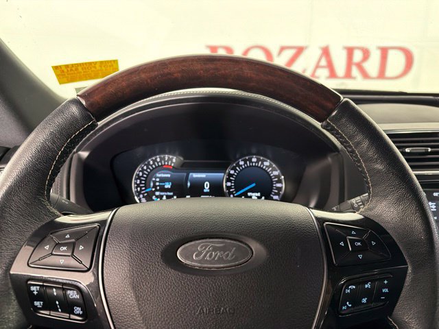Used 2018 Ford Explorer Platinum AWD/4WD image 23