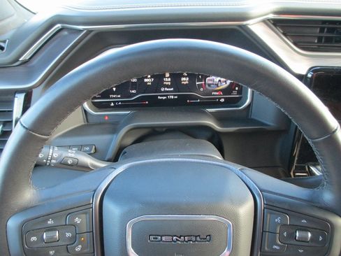 Certified 2025 GMC Sierra 2500 Denali Ultimate image 30