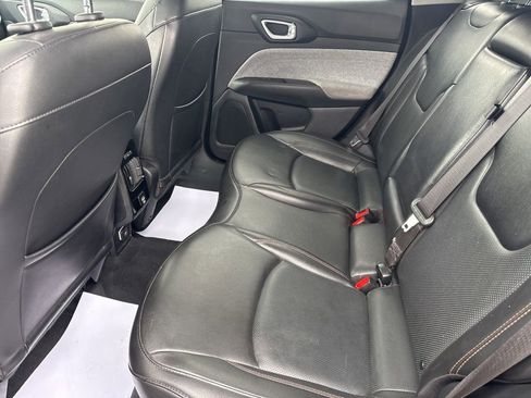 Certified 2022 Jeep Compass Latitude image 27