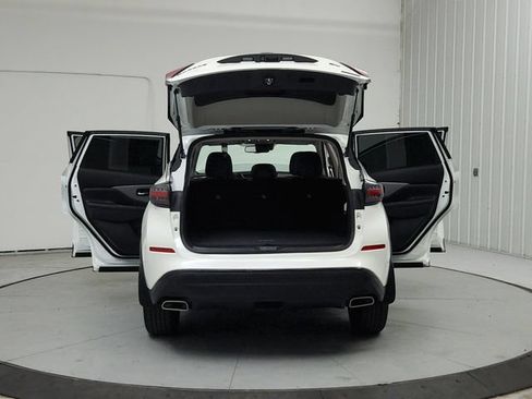 Used 2024 Nissan Murano SV w/ SV Midnight Edition Package FWD image 15
