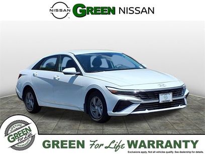Used 2024 Hyundai Elantra SE