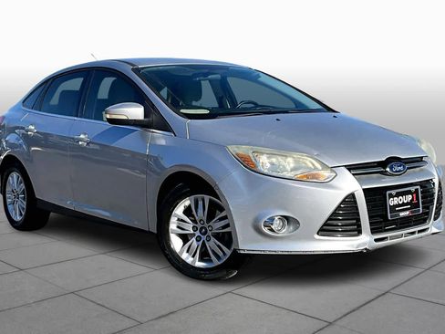 Used 2012 Ford Focus SEL image 2