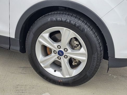 Used 2016 Ford Escape SE FWD image 8