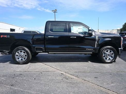 New 2026 Ford F250 Lariat w/ Chrome Package image 8