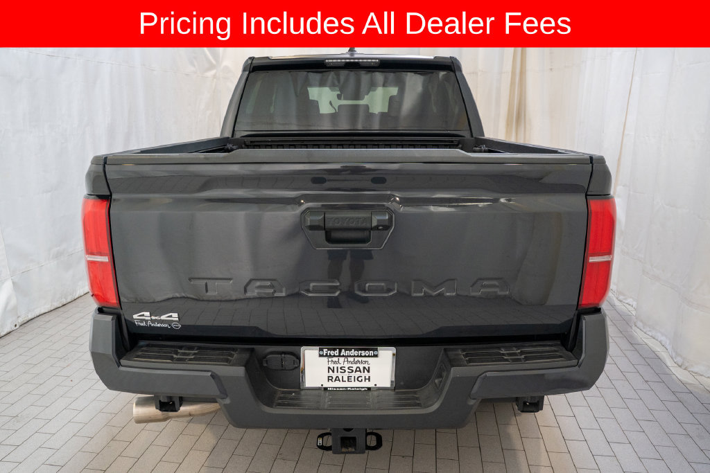 Used 2025 Toyota Tacoma SR5 AWD/4WD image 4