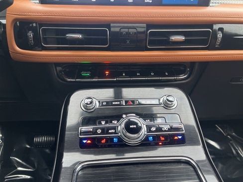 Used 2023 Lincoln Nautilus Black Label w/ Class II Trailer Tow Package image 34