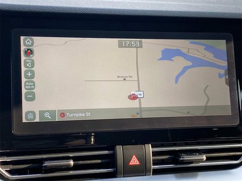 Used 2020 Kia Niro EX Premium w/ Cold Weather Package image 32