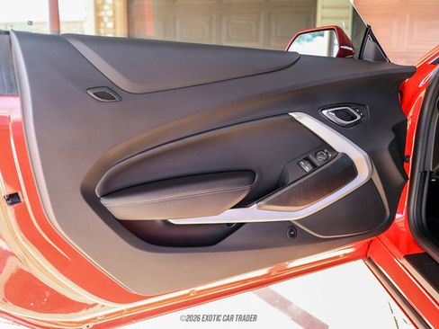 Used 2020 Chevrolet Camaro LT image 24