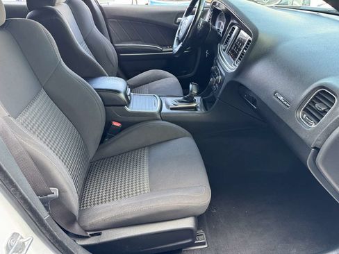 Used 2019 Dodge Charger GT RWD image 16