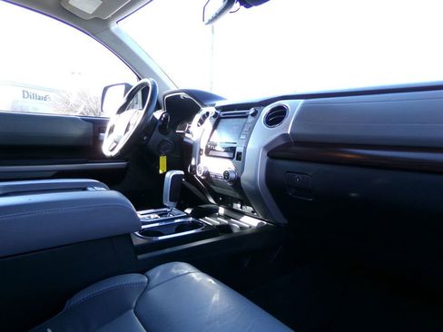 Used 2018 Toyota Tundra Limited w/ Limited Premium Package image 12