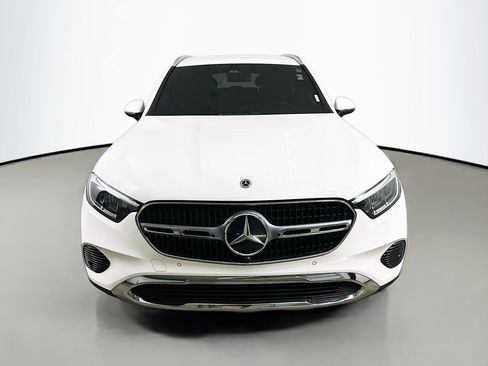 Used 2024 Mercedes-Benz GLC 300 image 2