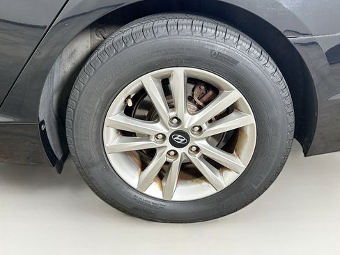 Used 2015 Hyundai Sonata SE w/ Option Group 09 image 11