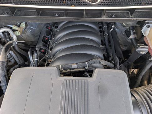 Used 2023 GMC Yukon AT4 w/ Technology Package AWD/4WD image 42