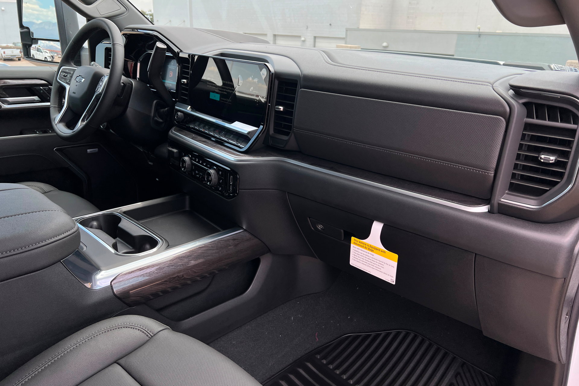 New 2026 Chevrolet Silverado 2500 LTZ w/ LTZ Plus Package AWD/4WD image 24