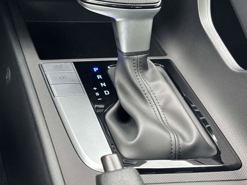Certified 2023 Hyundai Elantra SEL w/ Preferred Accessory Package FWD image 23