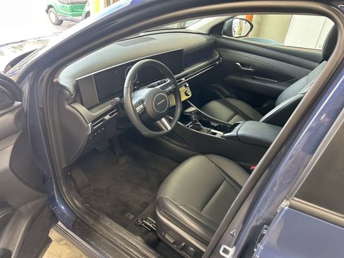 Used 2025 Hyundai Tucson SEL image 2