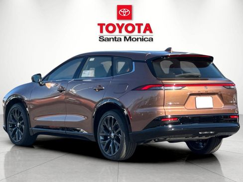 New 2026 Toyota Crown Signia Limited image 5