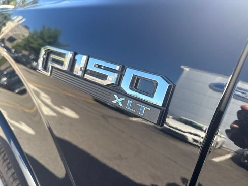 Used 2018 Ford F150 XLT w/ Equipment Group 302A Luxury AWD/4WD image 11