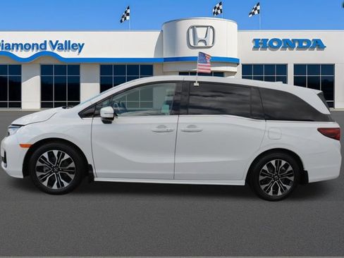 Used 2025 Honda Odyssey Elite image 7