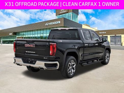 Used 2022 GMC Sierra 1500 SLT w/ SLT Convenience Package image 5