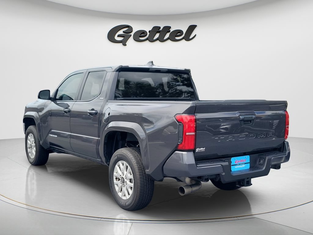 Used 2024 Toyota Tacoma SR5 RWD image 7