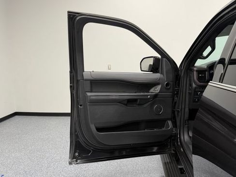 Used 2024 Ford Expedition Max Limited RWD image 10