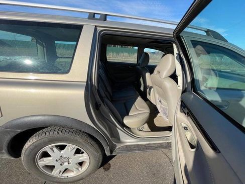 Used 2005 Volvo XC70 image 27