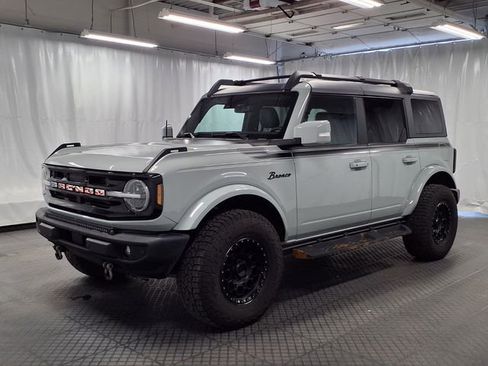 Used 2022 Ford Bronco Outer Banks image 24