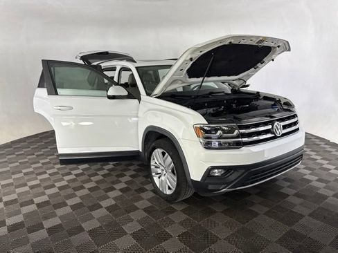 Used 2020 Volkswagen Atlas SE w/ Panoramic Sunroof Package FWD image 13