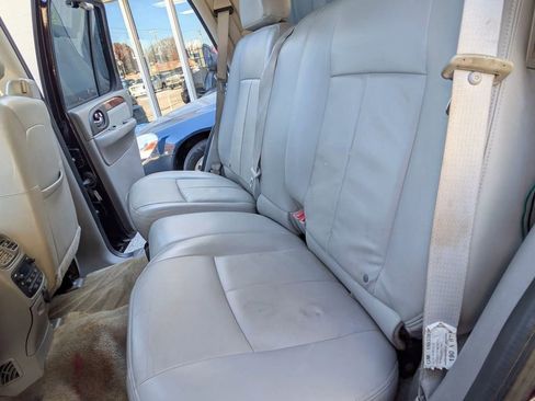 Used 2008 GMC Envoy SLT image 13