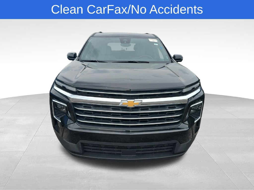 Used 2026 Chevrolet Traverse LT w/ Driver Confidence Package FWD image 2