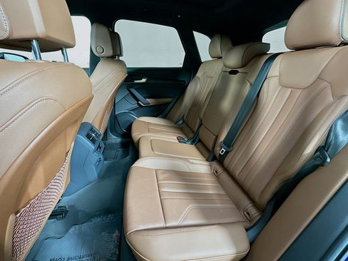 Used 2024 Audi Q5 2.0T Premium image 9