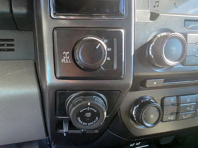 Used 2018 Ford F150 XLT w/ Equipment Group 302A Luxury AWD/4WD image 30