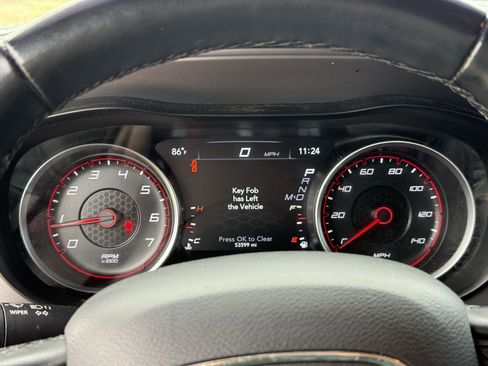 Used 2023 Dodge Charger SXT RWD image 18