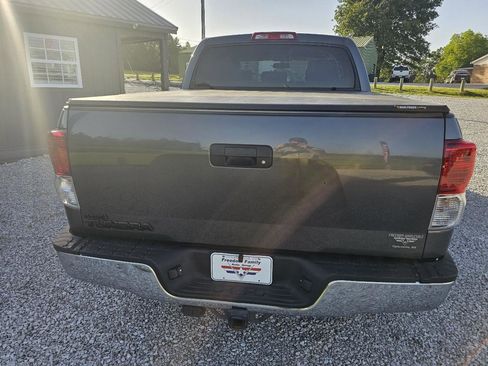 Used 2013 Toyota Tundra 2WD CrewMax w/ Tow Pkg image 10