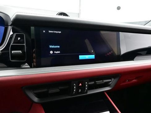 Certified 2025 Porsche Cayenne Coupe AWD/4WD image 10
