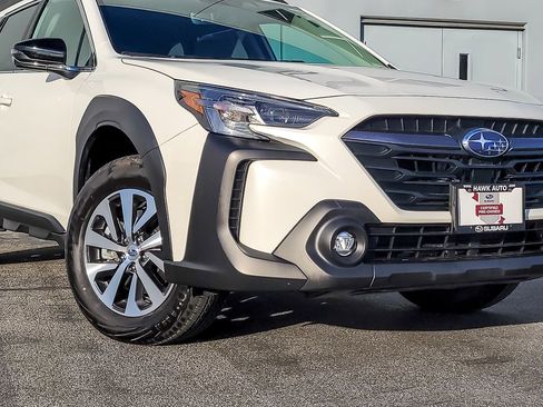 Certified 2025 Subaru Outback Premium w/ Popular Package #1A image 2